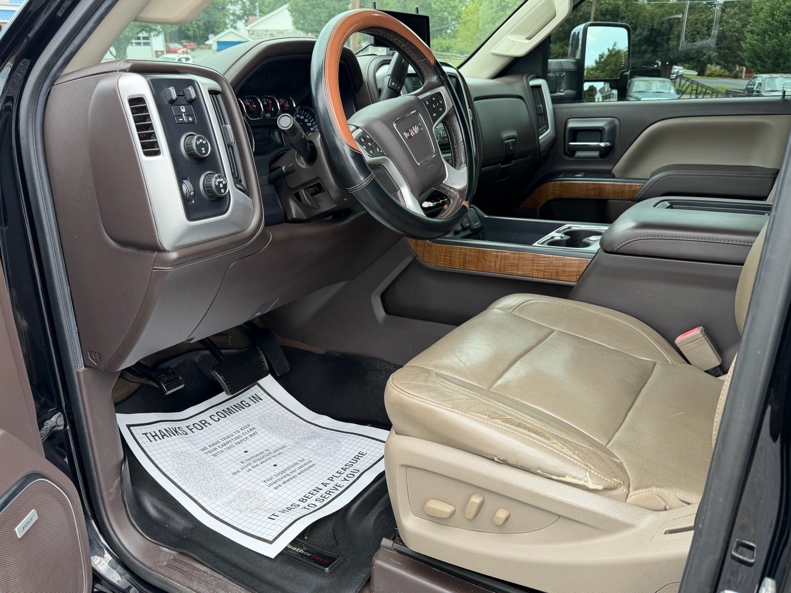 Used 2017 GMC Sierra 2500 SLT w/ Duramax Plus Package AWD/4WD image 19