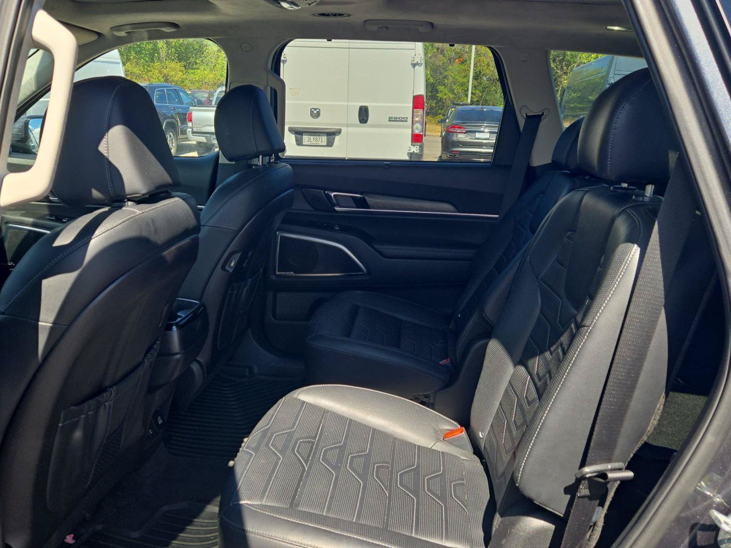 Used 2022 Kia Telluride SX w/ SX Prestige Package AWD/4WD image 15