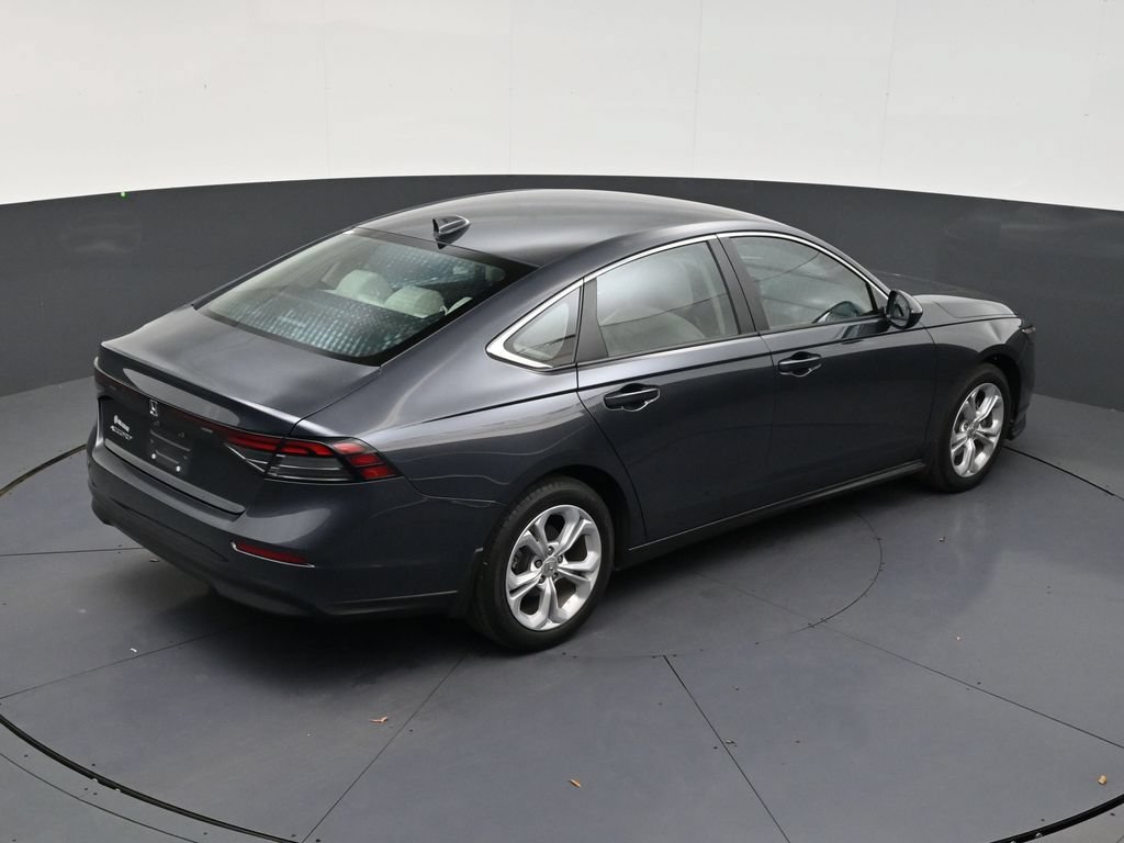 Used 2025 Honda Accord LX image 15