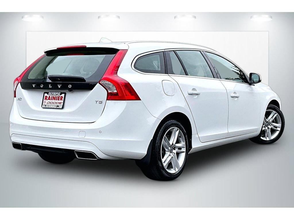 Used 2015 Volvo V60 T5 Premier FWD image 13