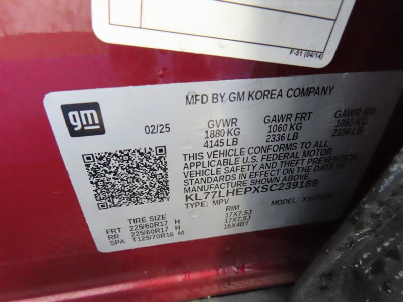 Used 2025 Chevrolet Trax LT w/ LT Convenience Package FWD image 34