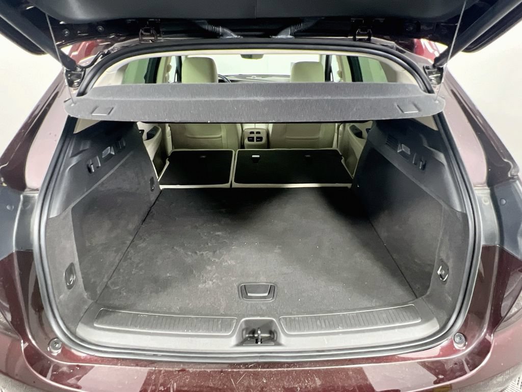 Certified 2023 Buick Envision Avenir AWD/4WD image 27