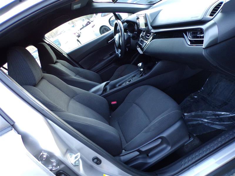 Used 2018 Toyota C-HR XLE image 18