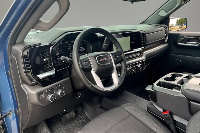 Used 2024 GMC Sierra 1500 SLE AWD/4WD image 18