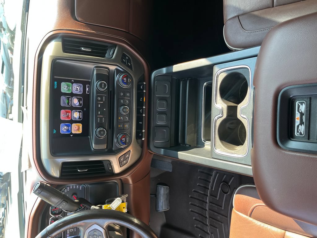 Used 2017 Chevrolet Silverado 1500 High Country AWD/4WD image 28