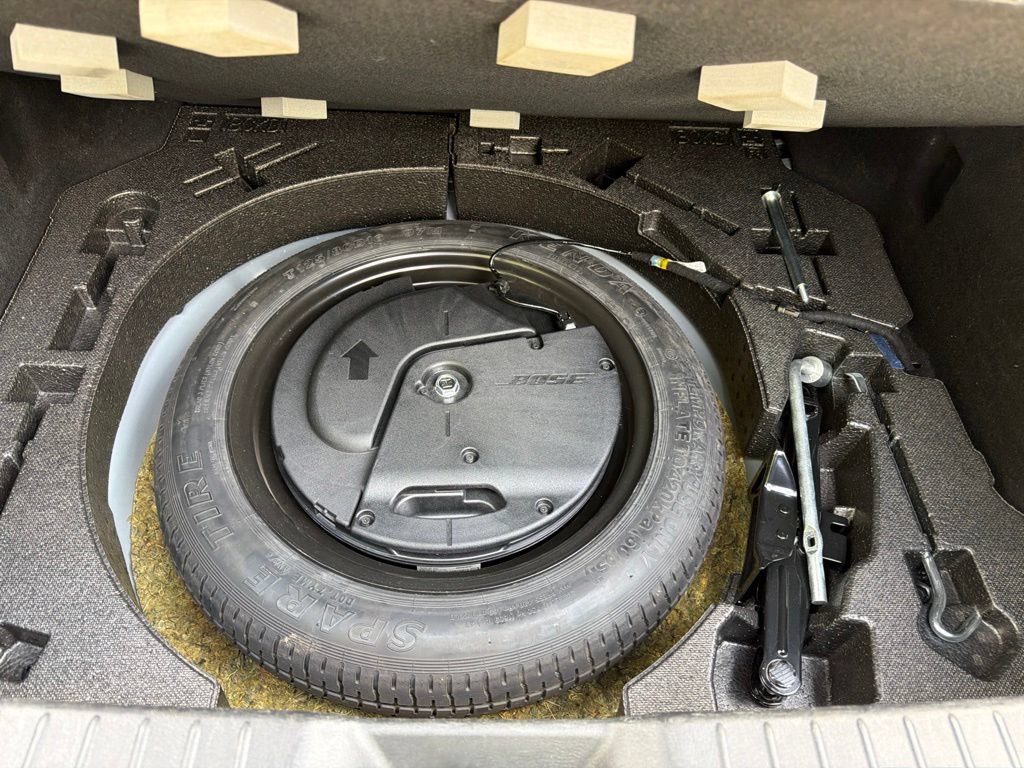 Used 2023 MAZDA MAZDA3 s AWD/4WD image 8