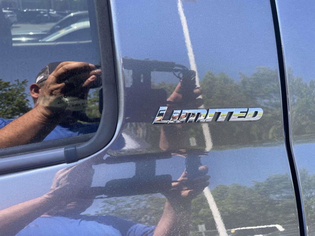 Used 2019 Toyota Tundra Limited w/ TRD Off Road Package AWD/4WD image 25