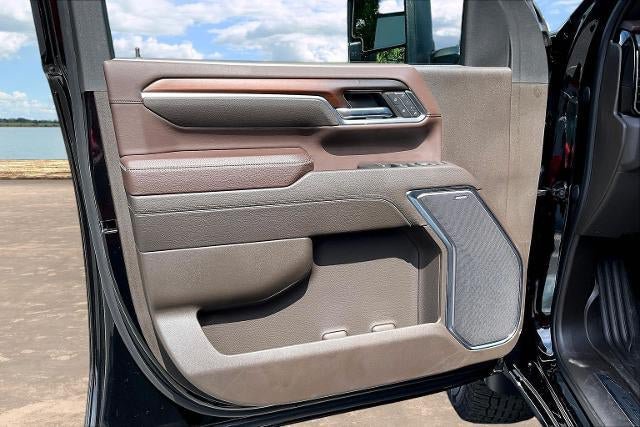 Used 2024 GMC Sierra 3500 Denali w/ Denali Reserve Package AWD/4WD image 21