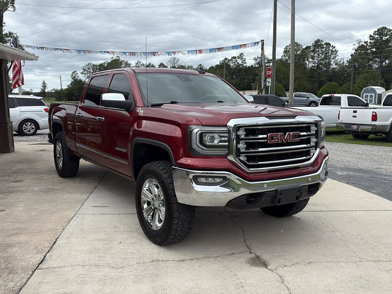 Used 2018 GMC Sierra 1500 SLT AWD/4WD image 3
