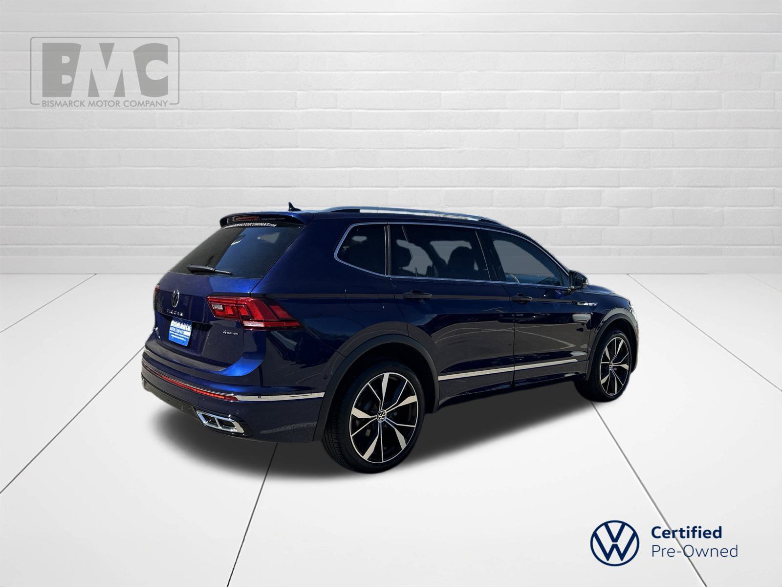 Certified 2024 Volkswagen Tiguan SEL R-Line w/ MDO Package, Two-Row AWD/4WD image 3