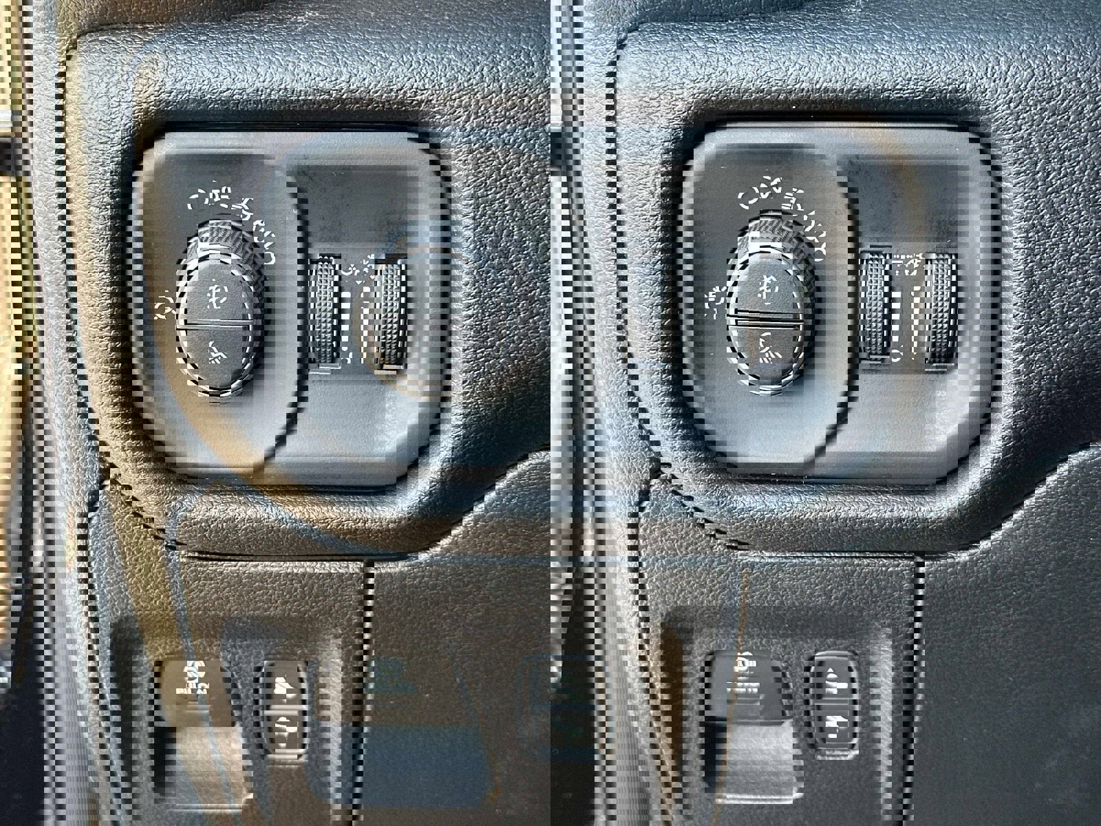 New 2026 RAM 1500 Laramie w/ Night Edition image 32