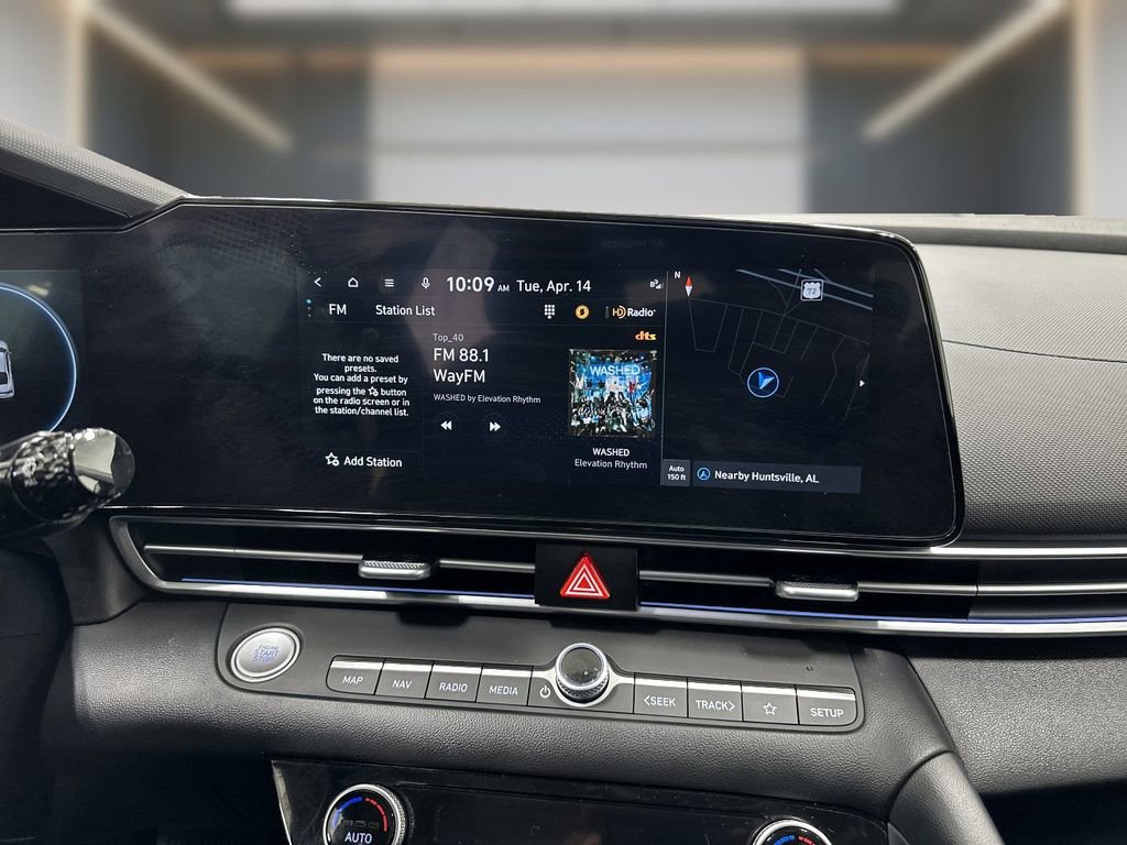 Certified 2024 Hyundai Elantra SEL image 9