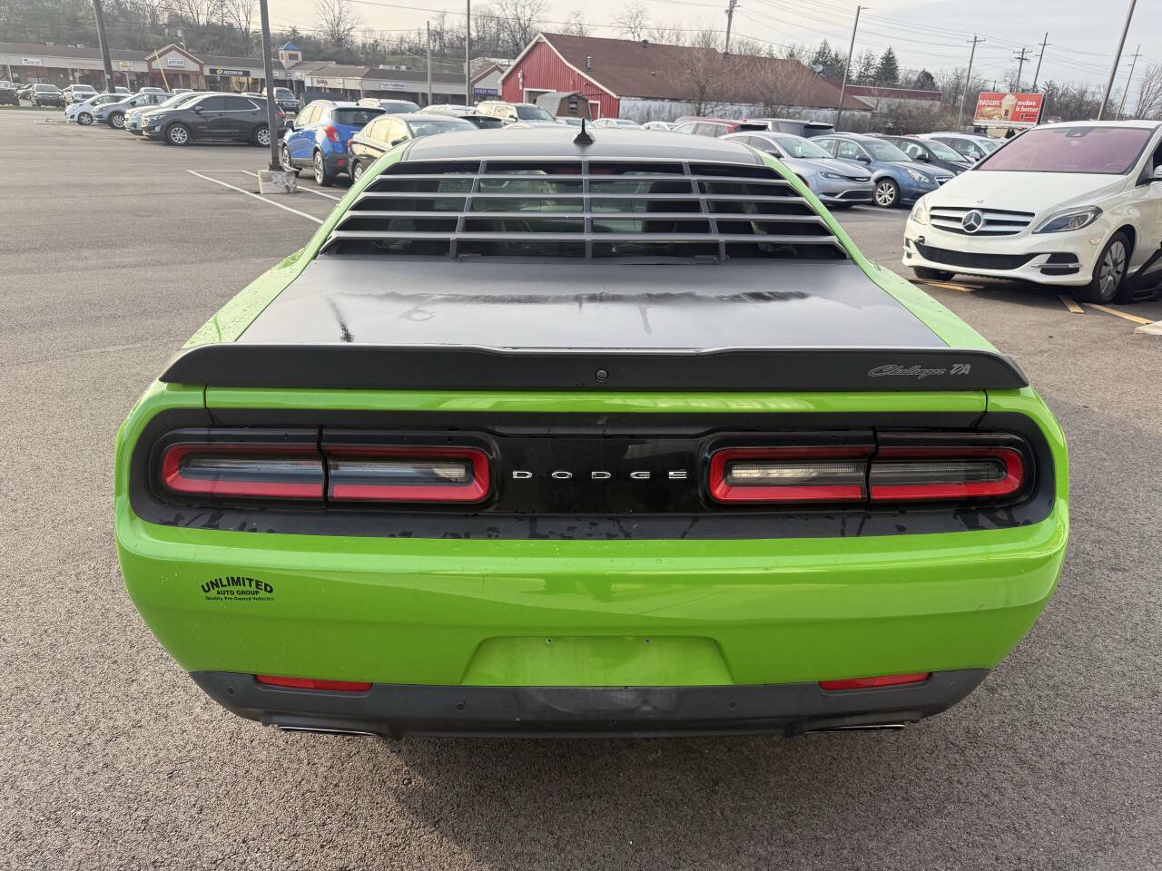 Used 2017 Dodge Challenger R/T w/ Quick Order Package 28P T/A RWD image 9