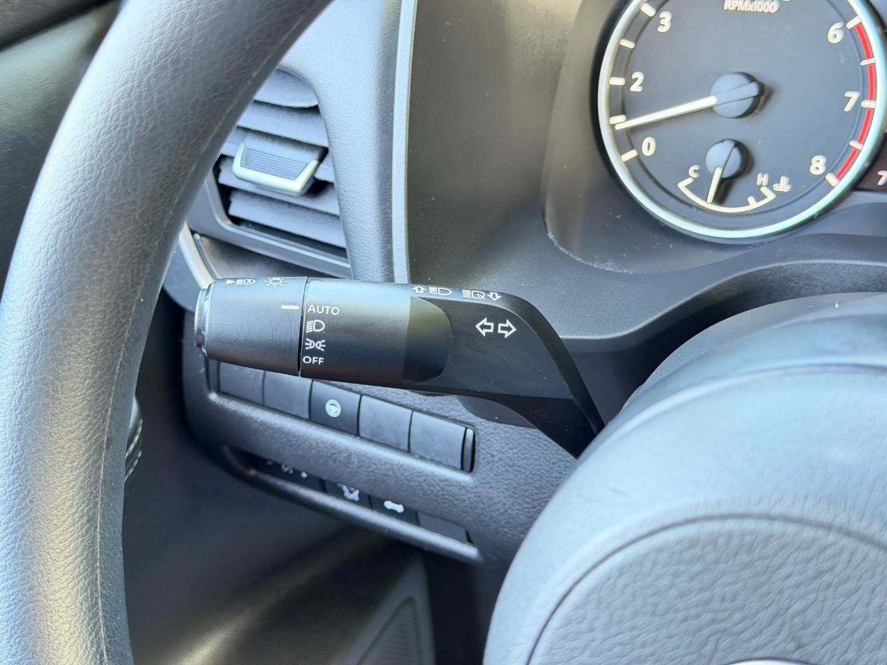 Used 2024 Nissan Rogue SV AWD/4WD image 61