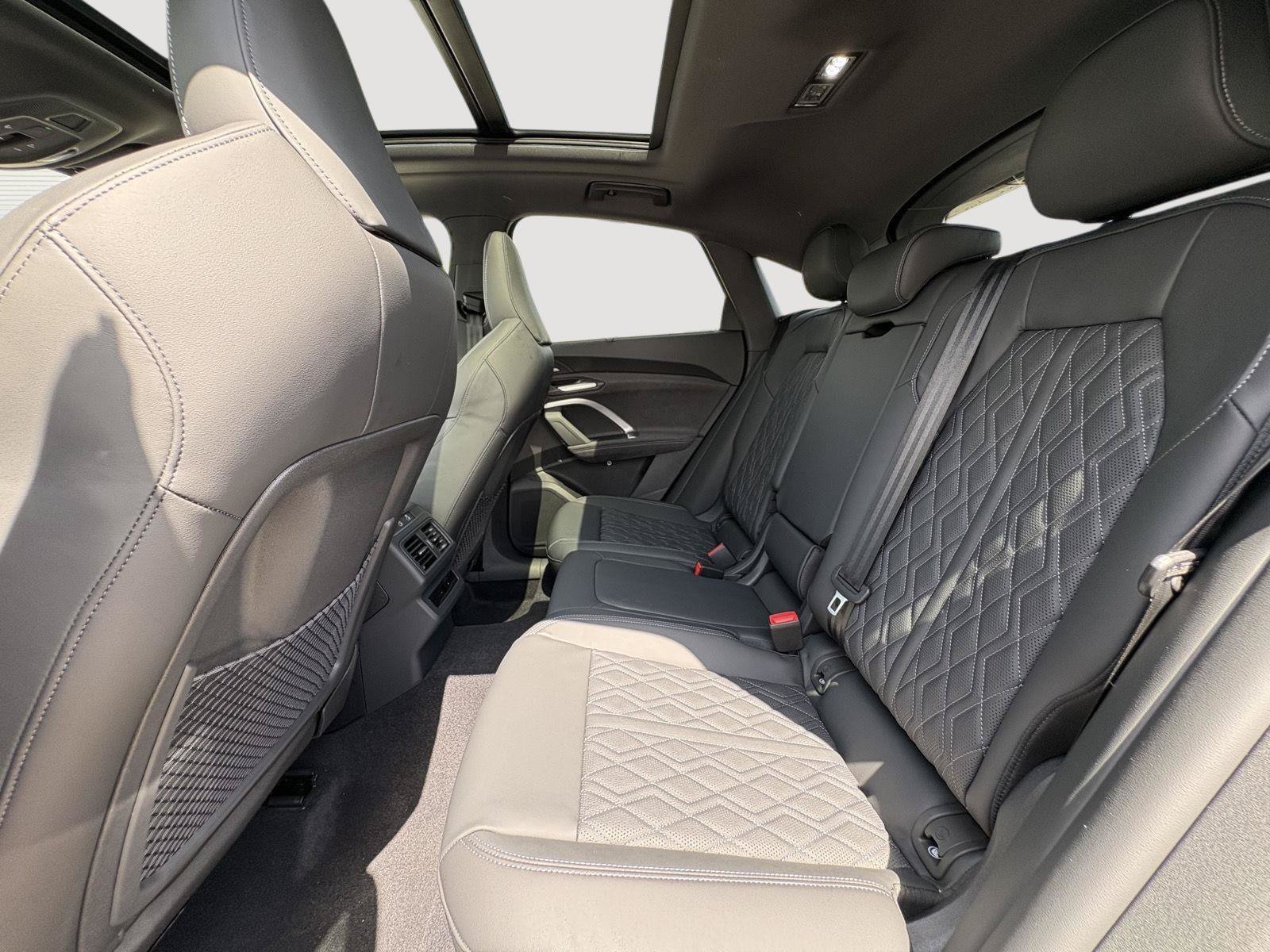New 2026 Audi SQ5 Premium Plus AWD/4WD image 21
