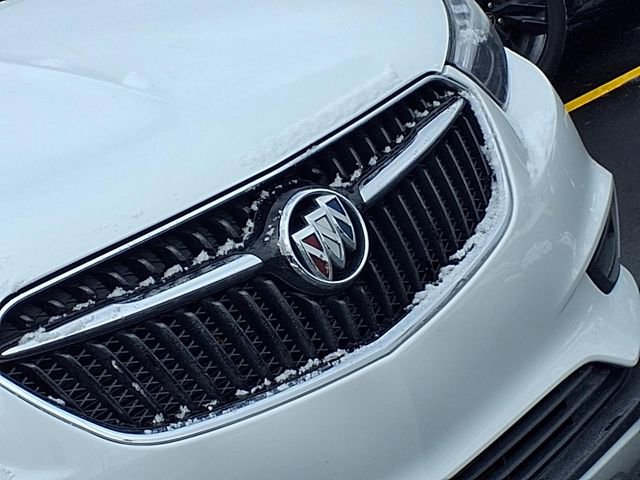 Used 2022 Buick Encore Preferred w/ Safety Package image 24