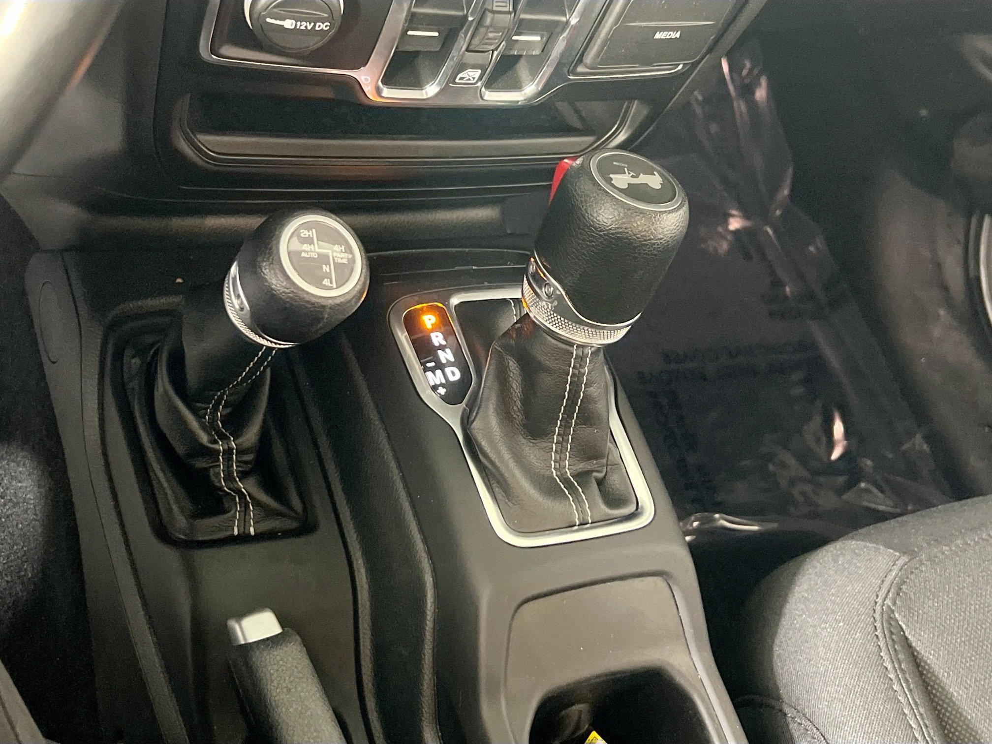 Used 2022 Jeep Wrangler Unlimited Sahara w/ LED Lighting Group image 17