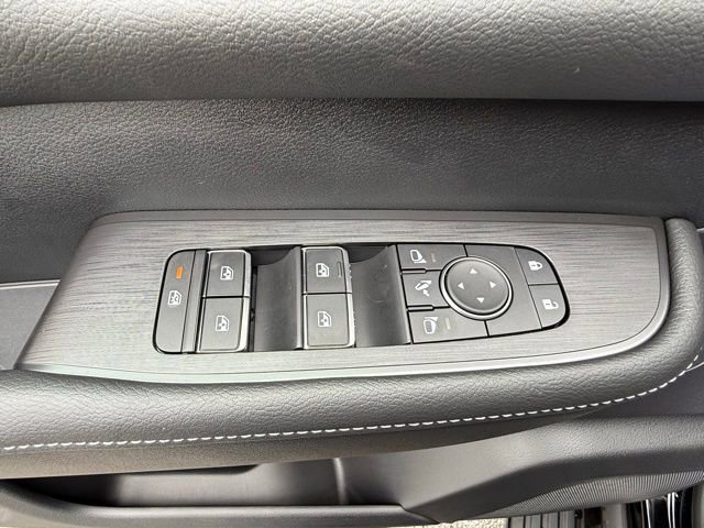 New 2025 Nissan Armada Platinum Reserve image 11