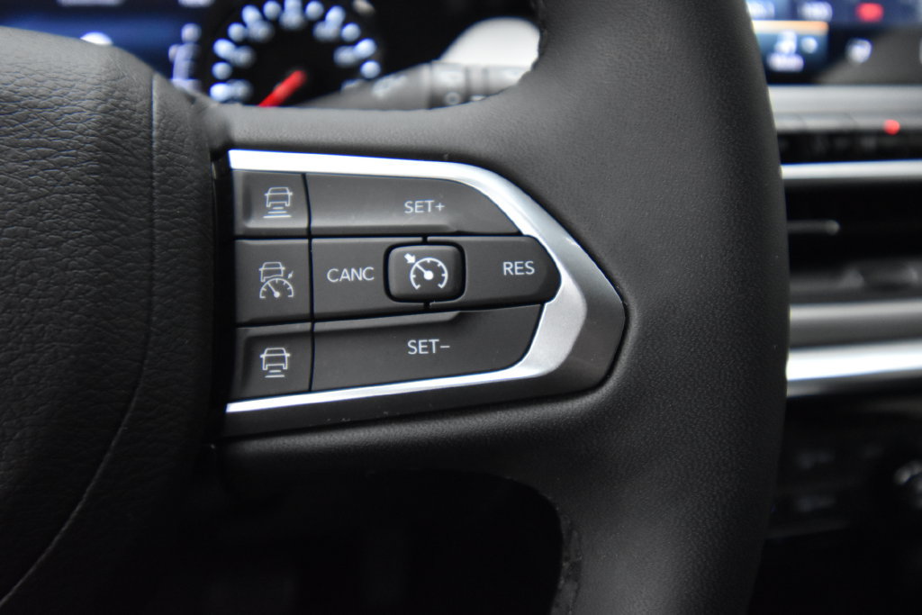 Used 2024 Jeep Compass Limited AWD/4WD image 28