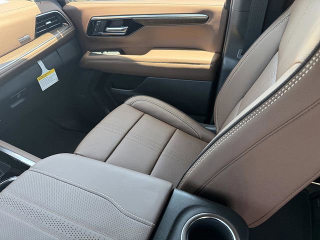 New 2026 Chevrolet Tahoe High Country AWD/4WD image 22
