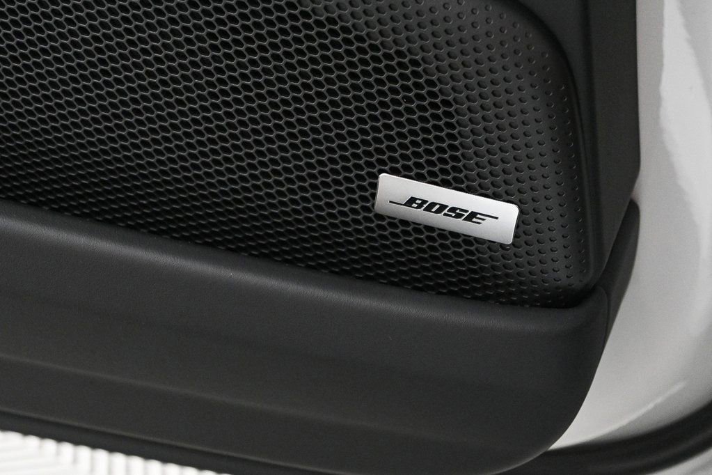 Used 2025 Porsche Panamera image 7