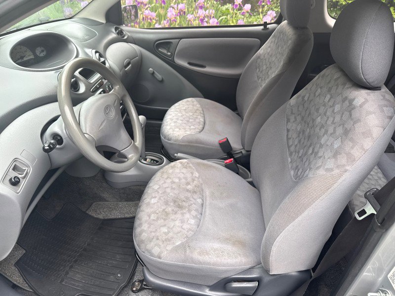 Used 2001 Toyota Echo Coupe FWD image 12