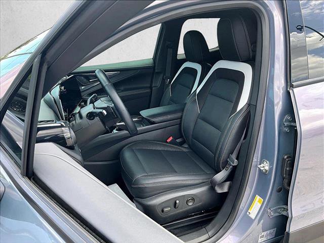 Used 2024 Chevrolet Blazer EV LT AWD/4WD image 27