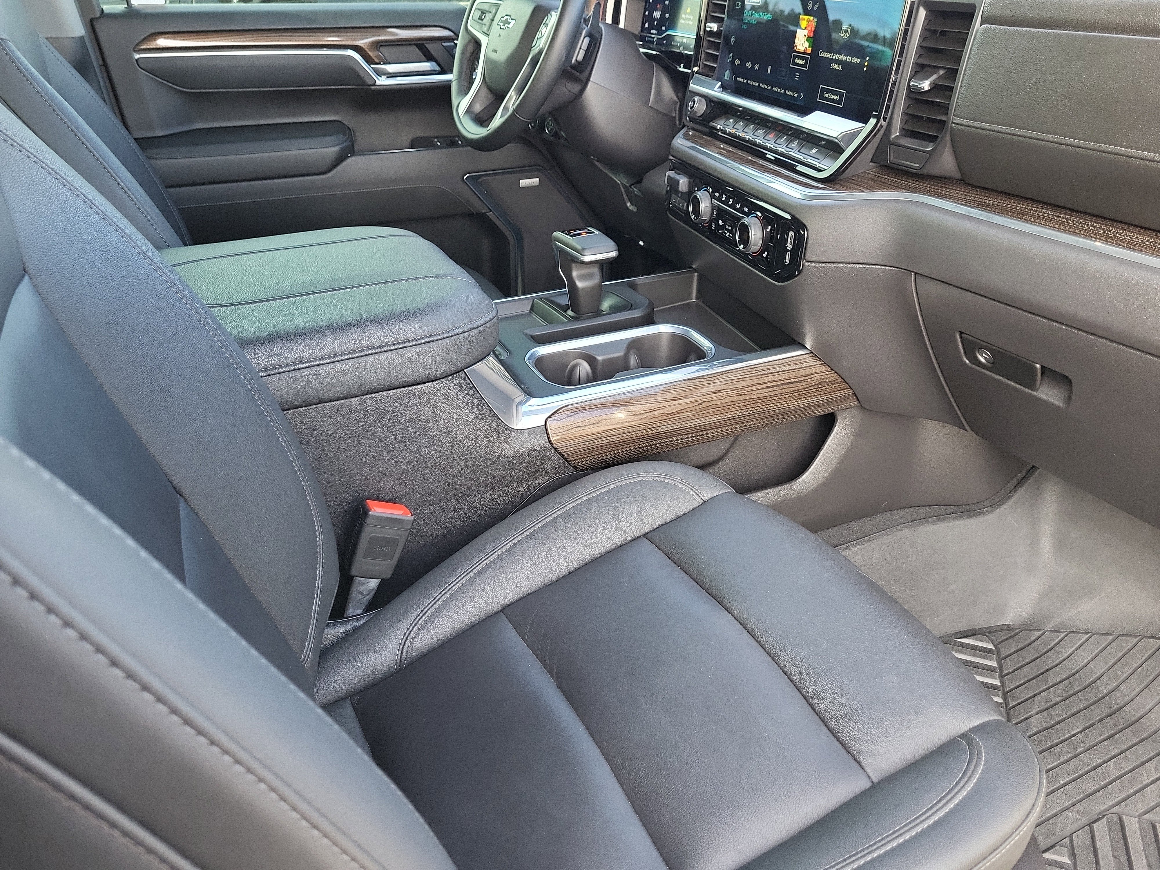 Certified 2025 Chevrolet Silverado 1500 LT Trail Boss w/ LT Trail Boss Premium Package AWD/4WD image 19