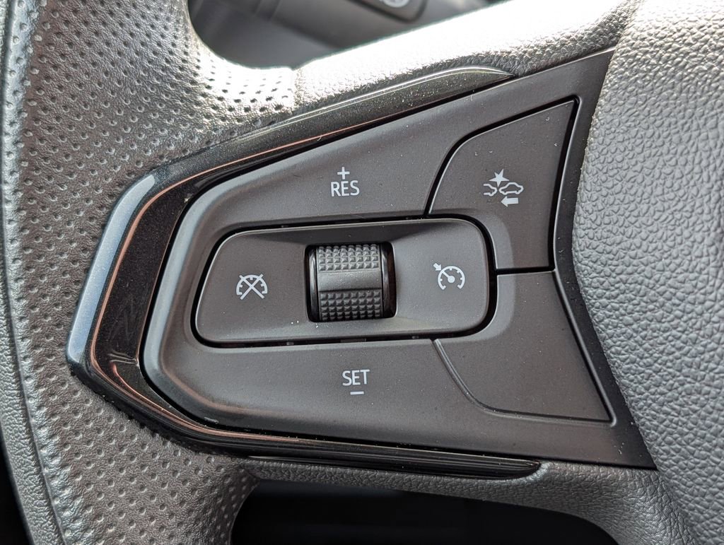 Used 2025 Chevrolet TrailBlazer LT FWD image 46
