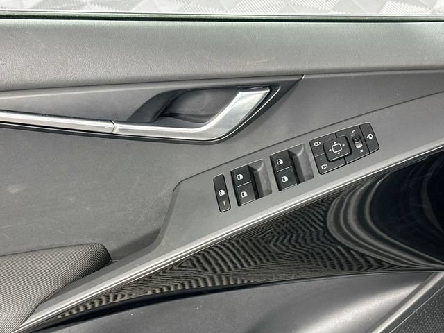 Used 2023 Kia Niro EX Touring FWD image 26