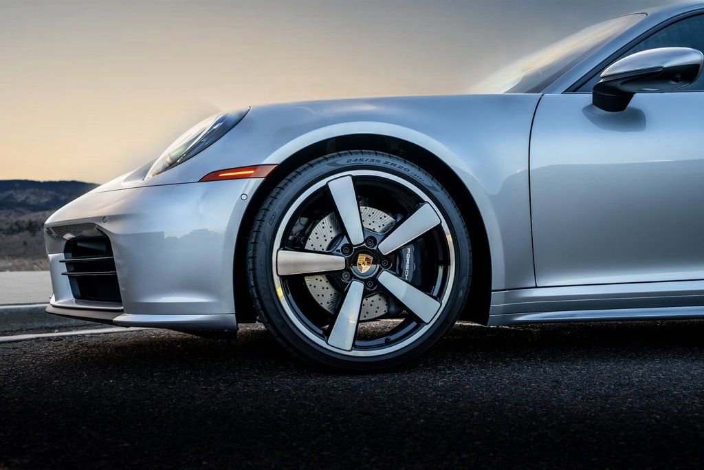 New 2026 Porsche 911 Carrera image 13