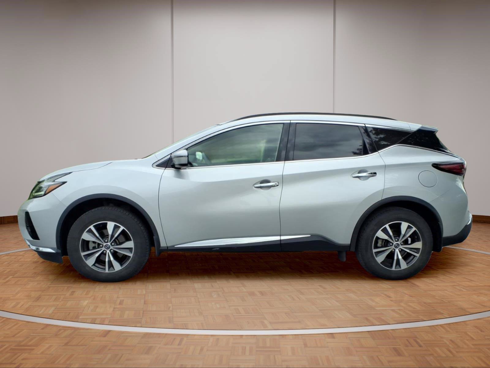 Used 2023 Nissan Murano SV AWD/4WD image 4