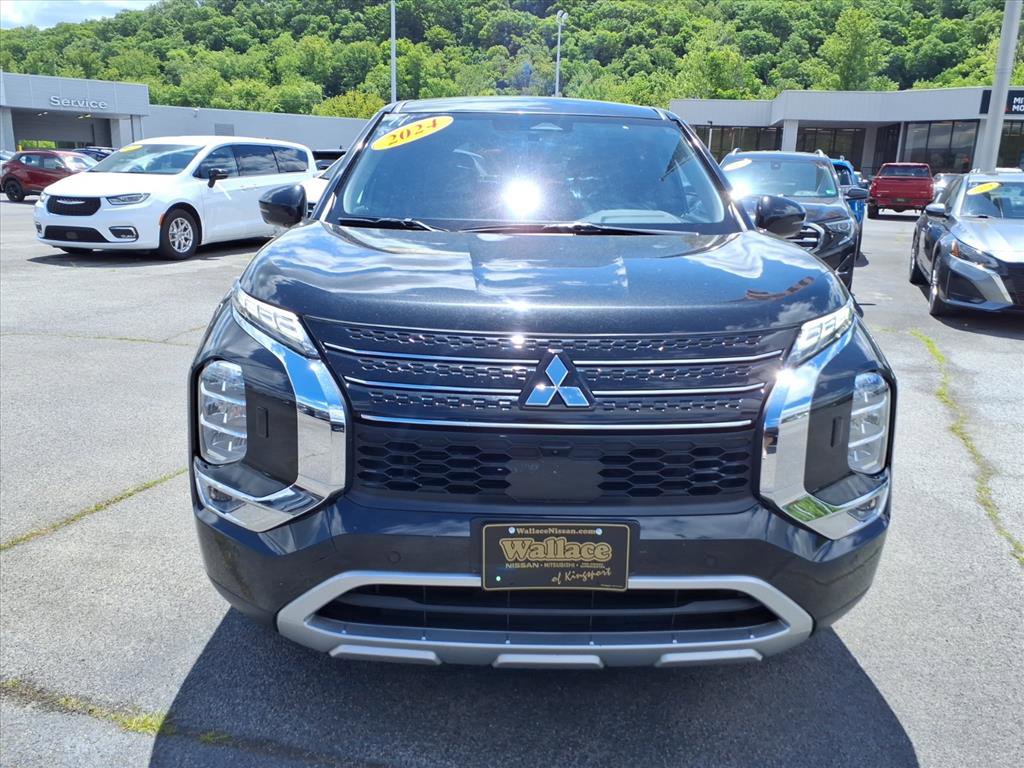 Used 2024 Mitsubishi Outlander SE AWD/4WD image 14