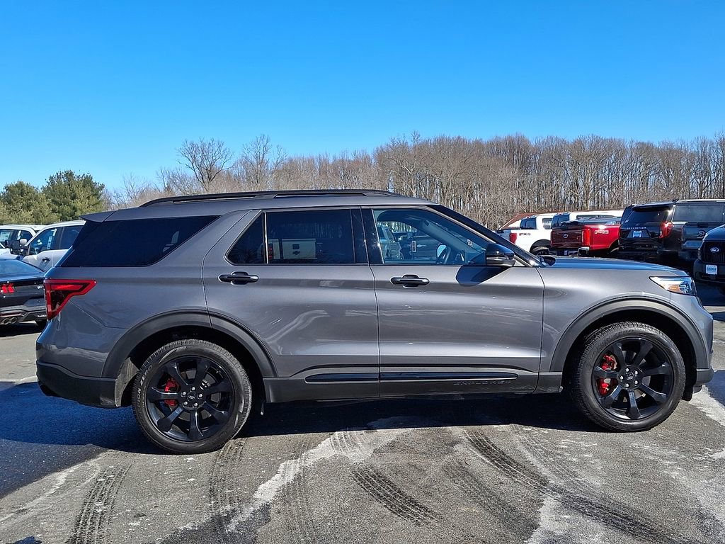 Certified 2024 Ford Explorer ST w/ Equipment Group 401A image 7