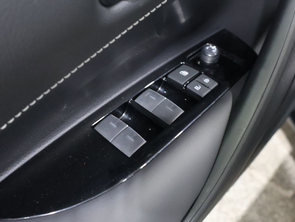 Used 2024 Toyota Corolla SE image 13
