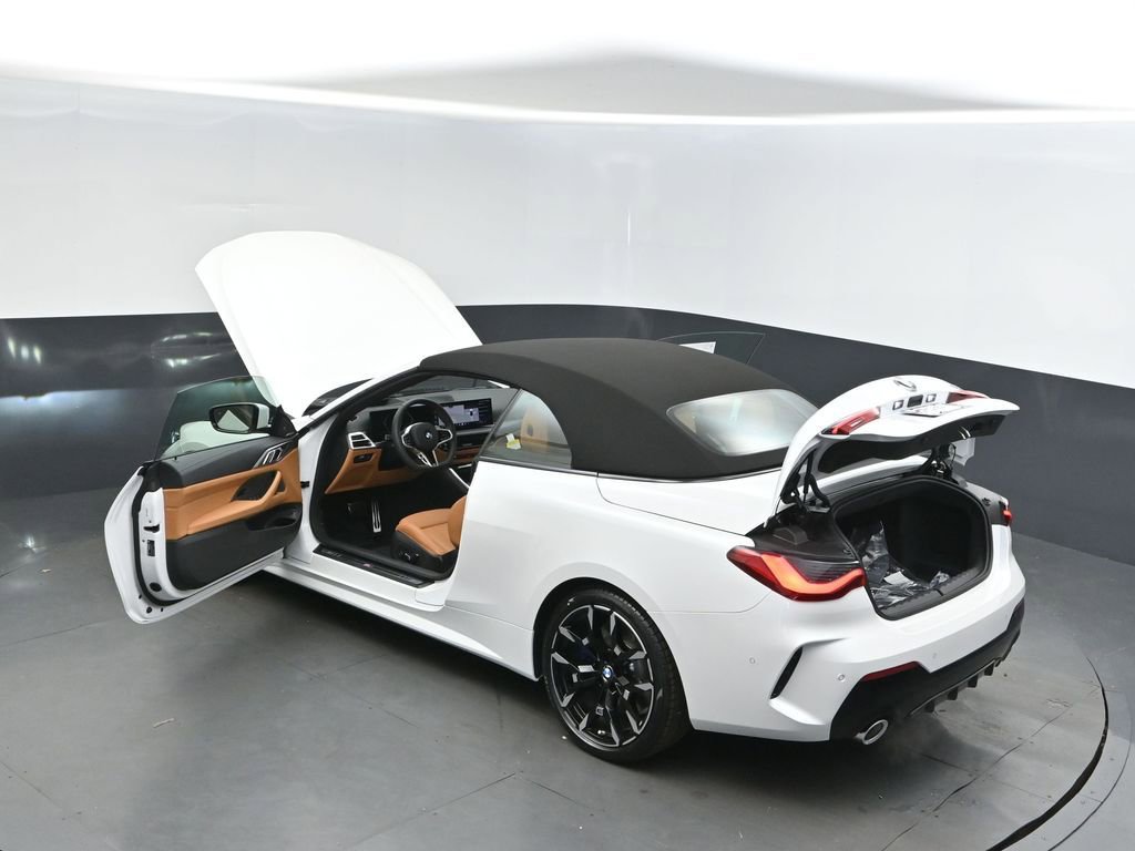 Certified 2026 BMW 430i Convertible w/ M Sport Package RWD image 2