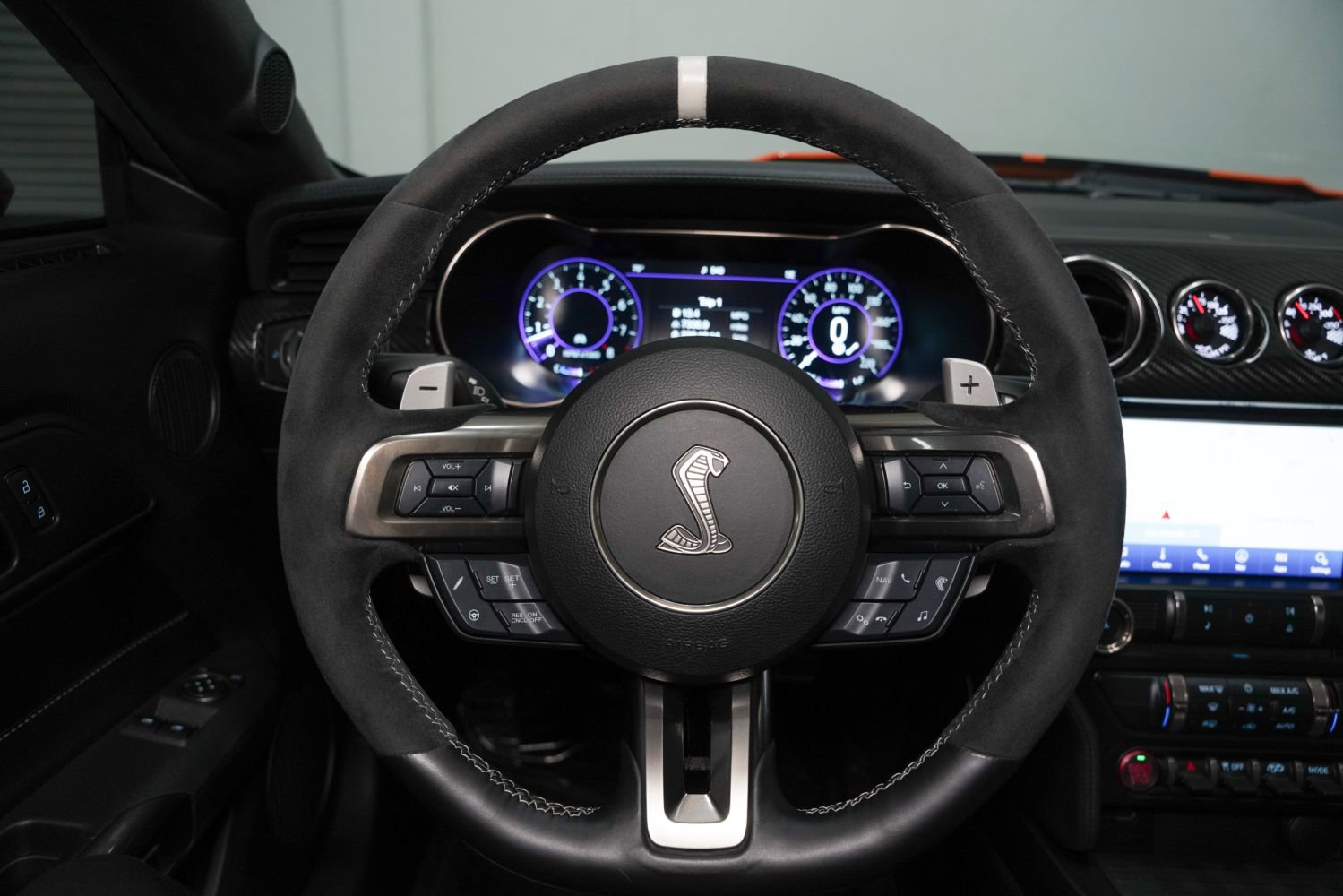 Used 2020 Ford Mustang Shelby GT500 w/ Carbon Fiber Track Pack image 51