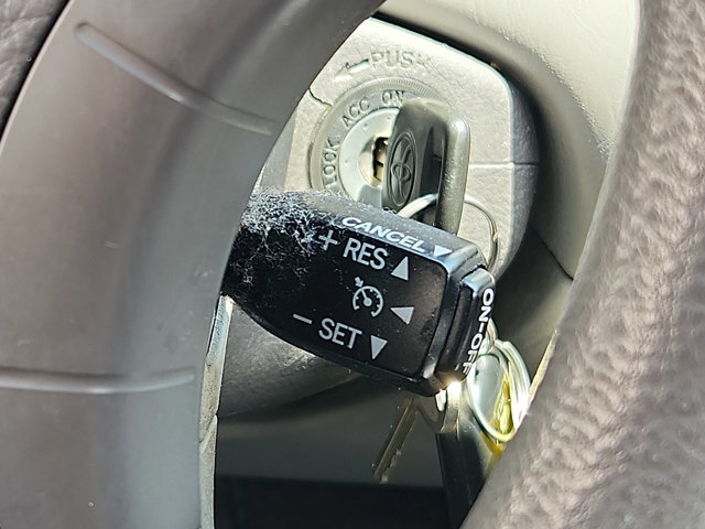 Used 2005 Toyota Camry XLE FWD image 24