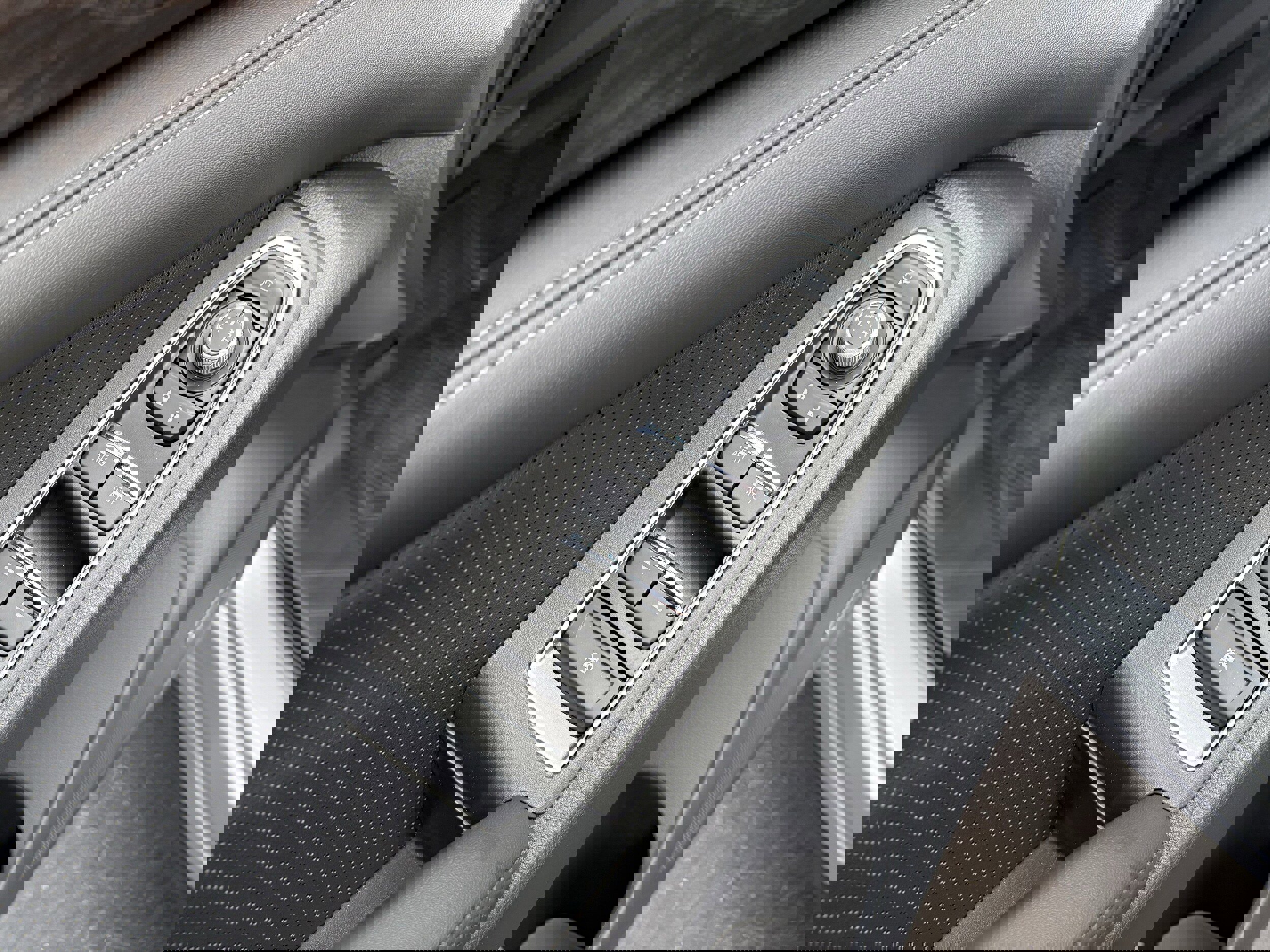 Certified 2026 Subaru Ascent Touring image 27