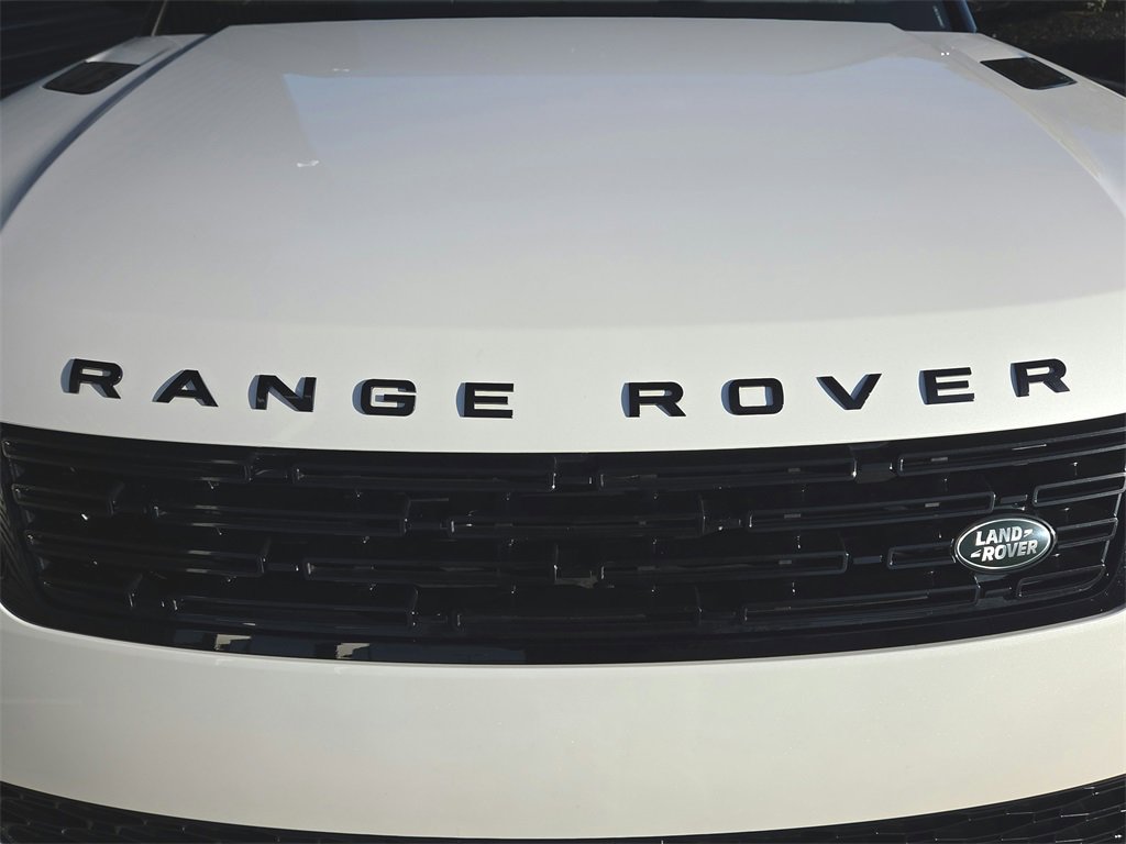 Used 2025 Land Rover Range Rover Sport Dynamic SE image 28
