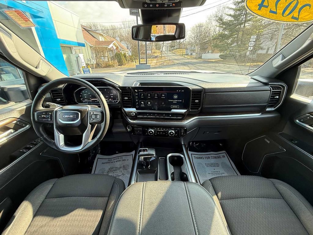 Used 2024 GMC Sierra 1500 Elevation w/ Preferred Package image 10