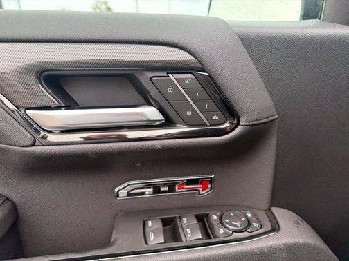 New 2026 GMC Sierra 1500 AT4 w/ AT4 Premium Package AWD/4WD image 18