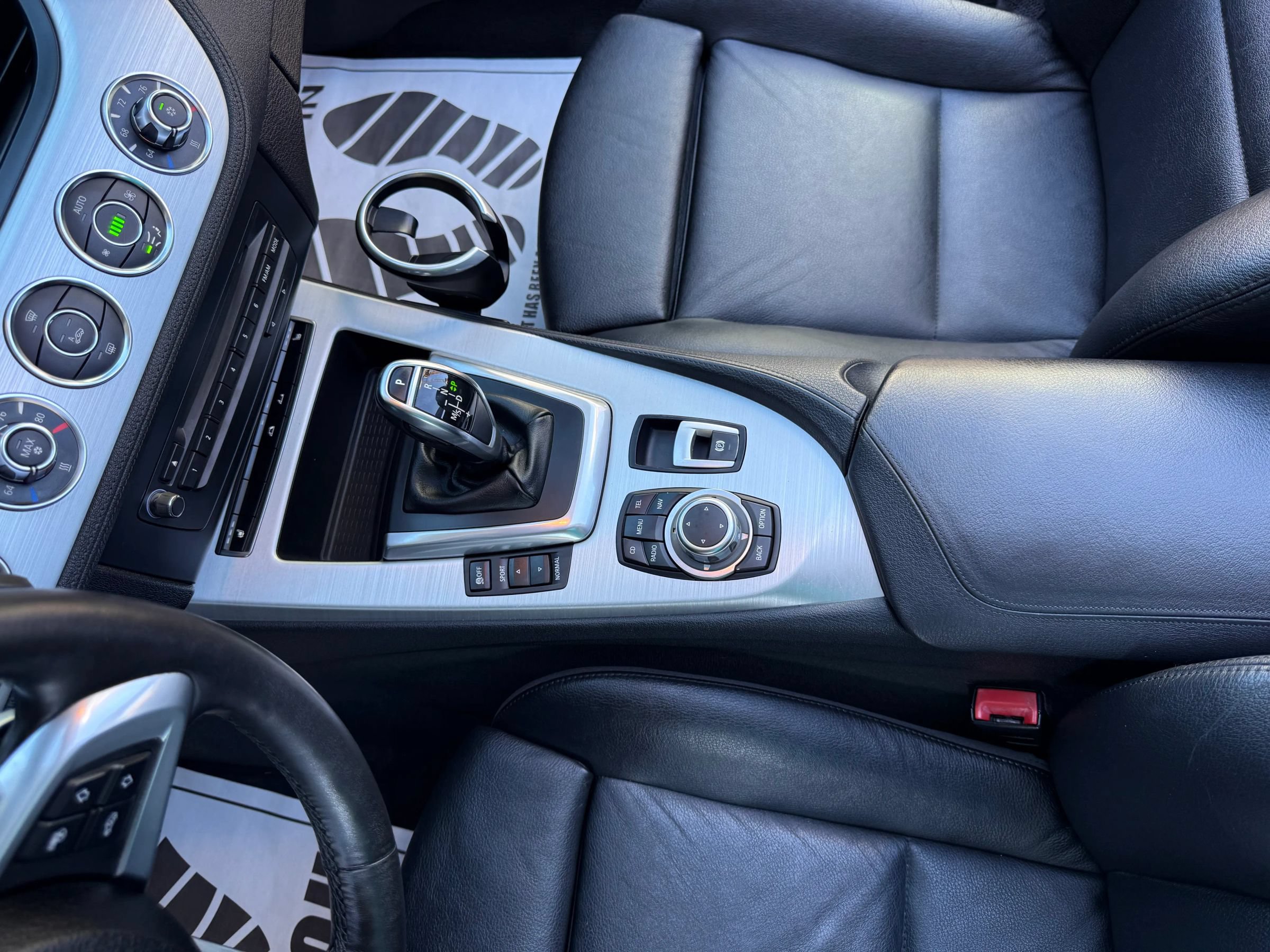 Used 2011 BMW Z4 sDrive35i RWD image 11