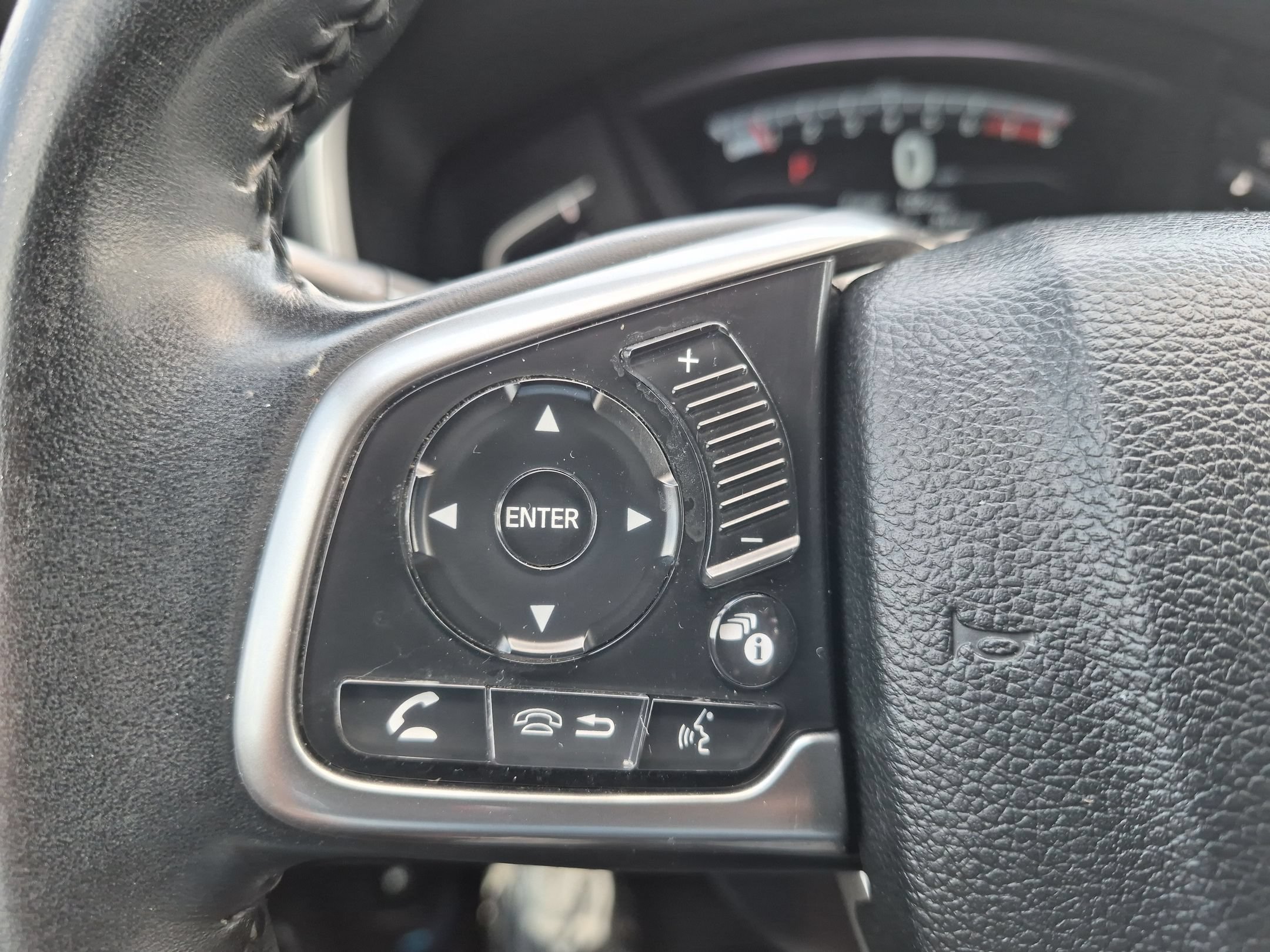 Certified 2017 Honda CR-V Touring image 15