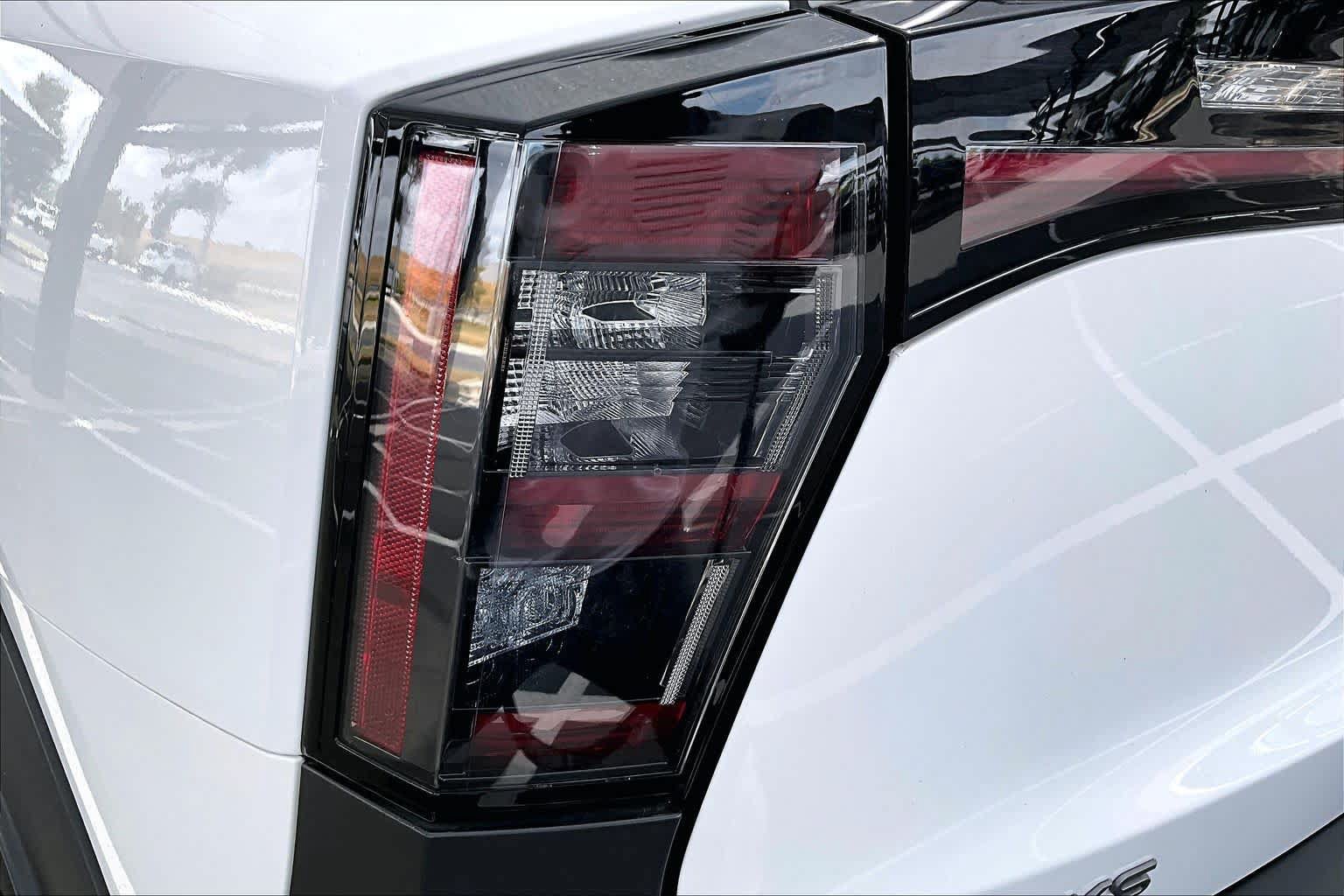 Used 2025 Nissan Kicks SV w/ Charging Package FWD image 29