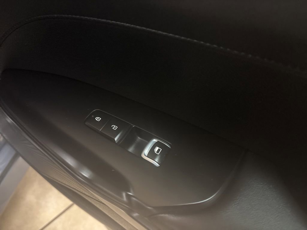 Used 2023 Kia K5 LXS image 25
