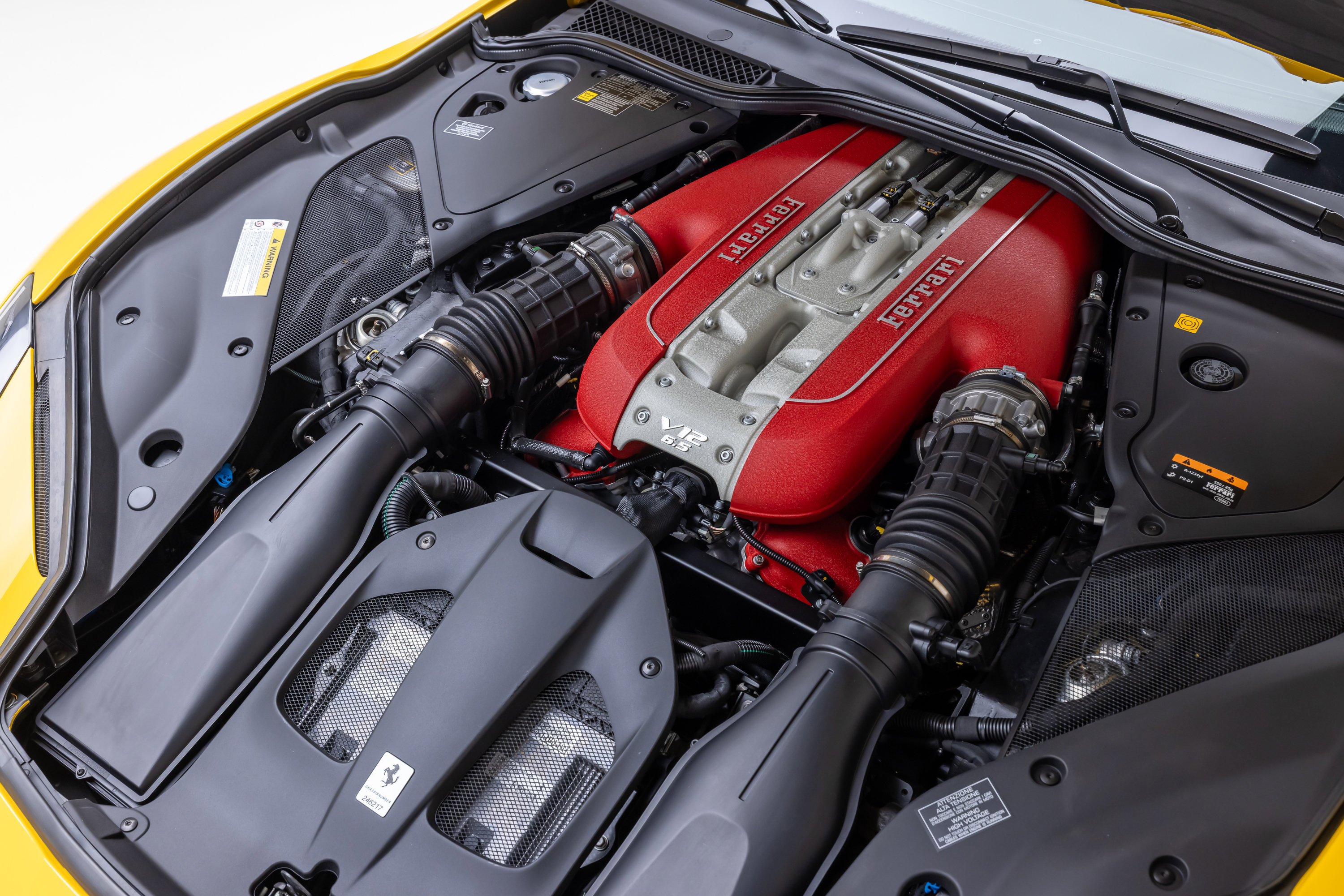 Used 2019 Ferrari 812 Superfast image 50