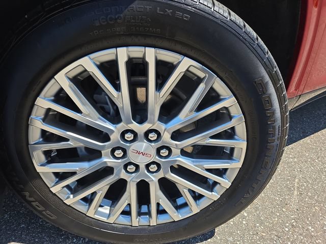 Used 2024 GMC Acadia Denali w/ LPO, Floor Liner Package AWD/4WD image 10