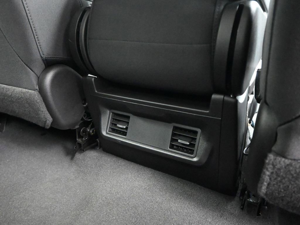 Used 2022 Chevrolet Silverado 1500 Custom image 18