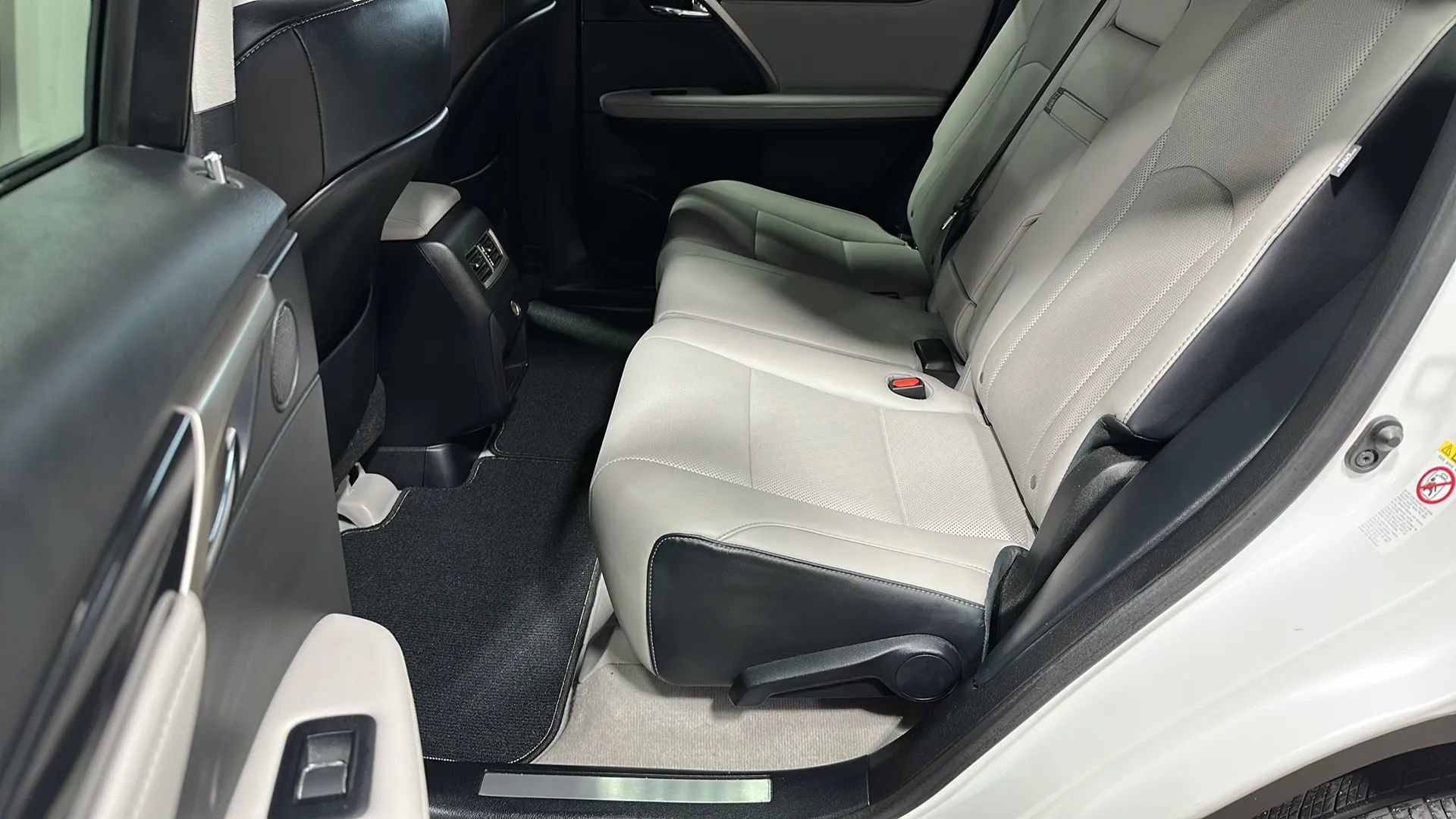 Used 2017 Lexus RX 350 AWD w/ Accessory Package image 9